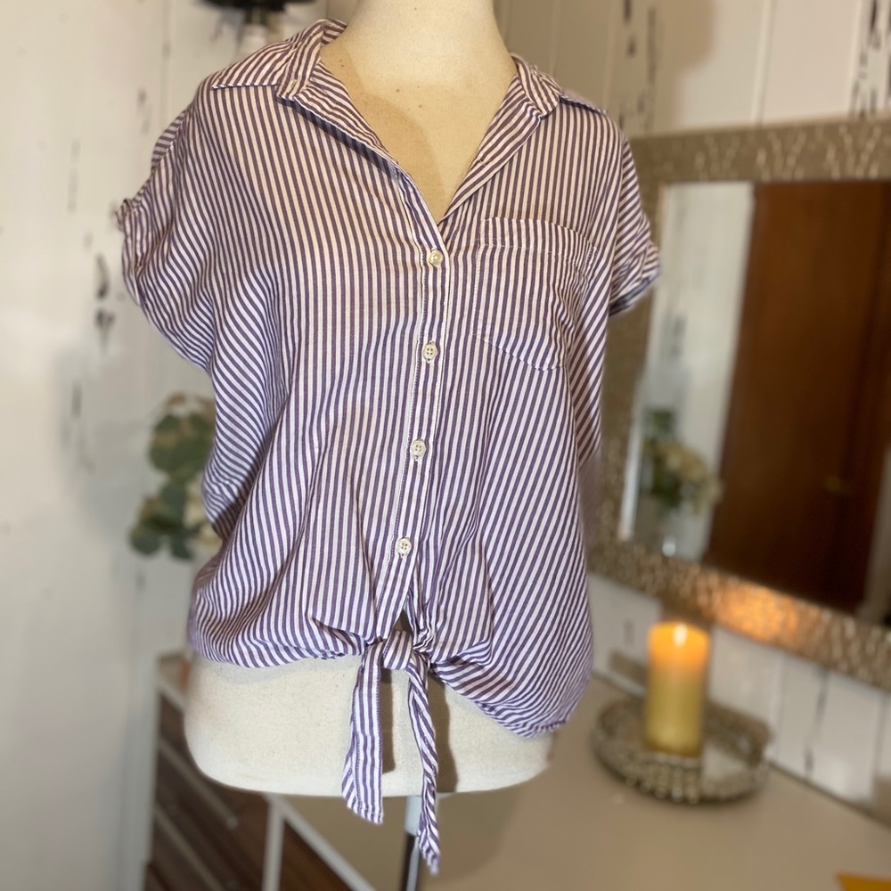 purple and white stripped front tie top!
